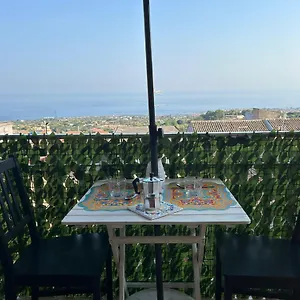 Casa Ultreia, , Aci Castello Italia