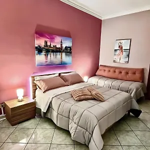A Casa Di Pam , Palermo Italia